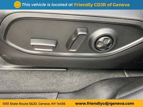 New 2025 Jeep Grand Cherokee Laredo X w/ Luxury Tech Group I image 21