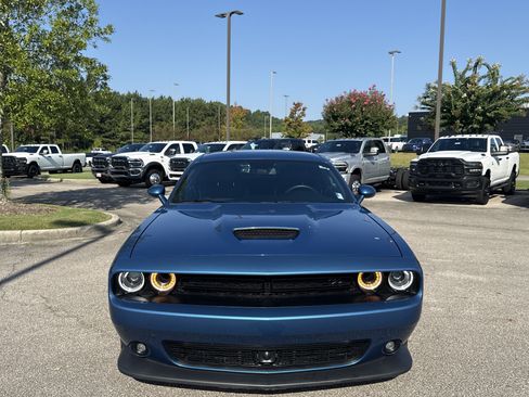 Used 2023 Dodge Challenger R/T w/ Plus Package RWD image 2