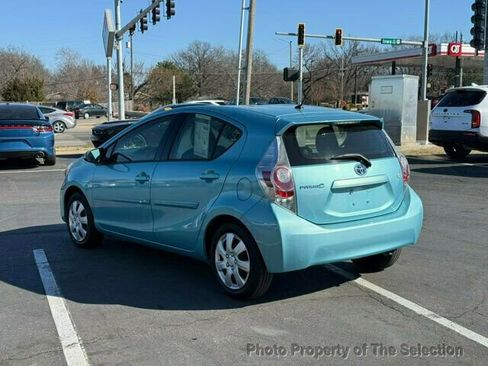 Used 2014 Toyota Prius C Two image 11