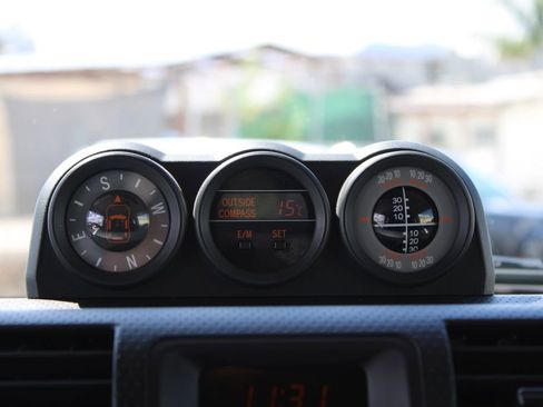 Used 2014 Toyota FJ Cruiser 4WD w/ Convenience Package image 21