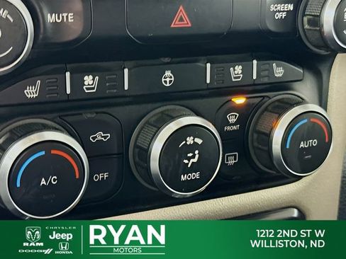 Used 2019 RAM 1500 Laramie AWD/4WD image 19