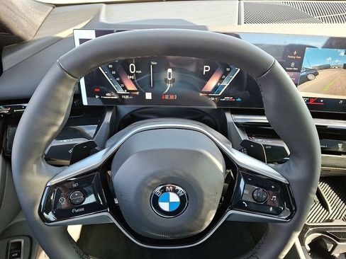 New 2026 BMW 530i xDrive w/ Convenience Package AWD/4WD image 16