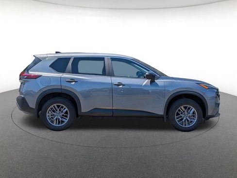 Used 2023 Nissan Rogue S AWD/4WD image 4