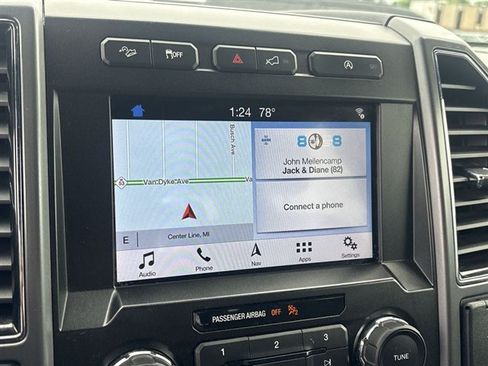 Used 2019 Ford F150 XLT w/ Equipment Group 302A Luxury AWD/4WD image 13