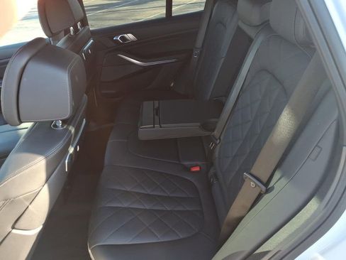 Used 2024 BMW X5 xDrive40i w/ Premium Package image 29