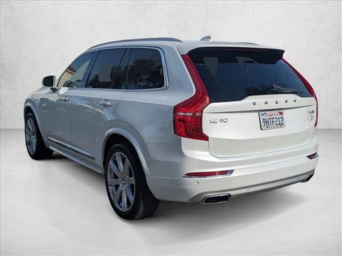 Used 2017 Volvo XC90 T6 Inscription w/ Vision Package image 8