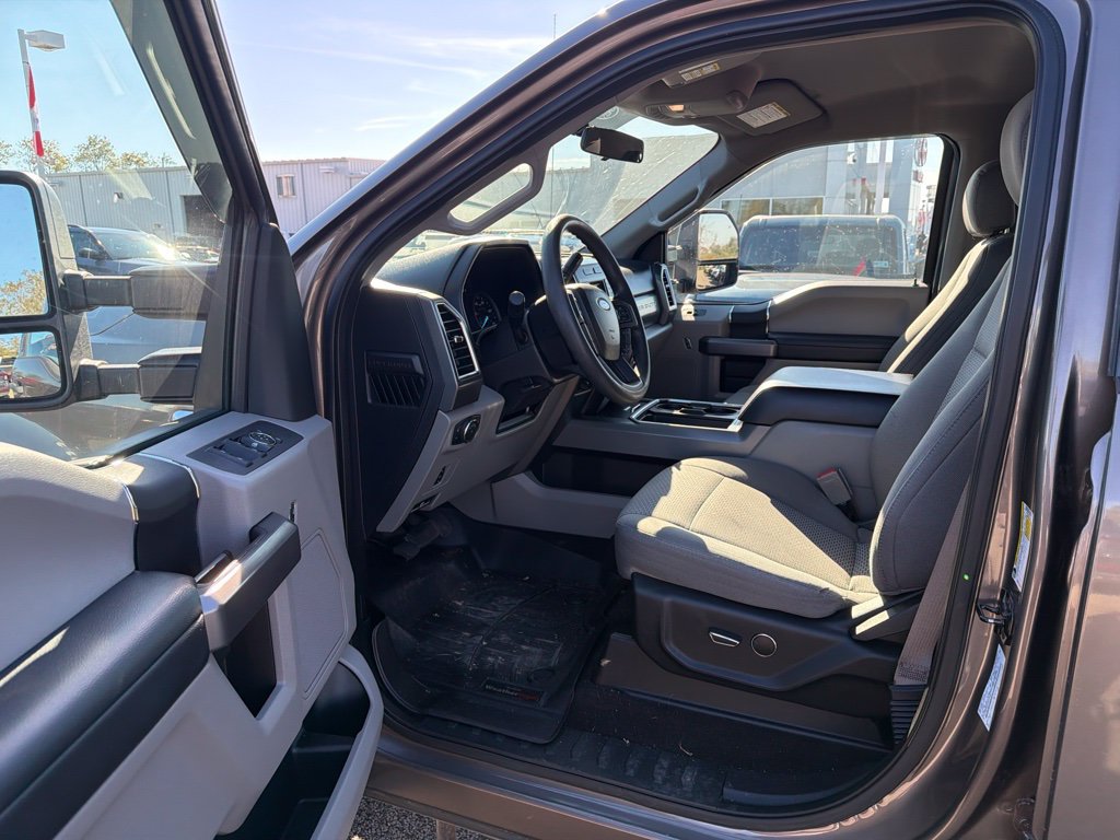 Used 2018 Ford F350 XLT AWD/4WD image 13