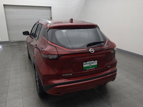 Used 2021 Nissan Kicks SV image 6