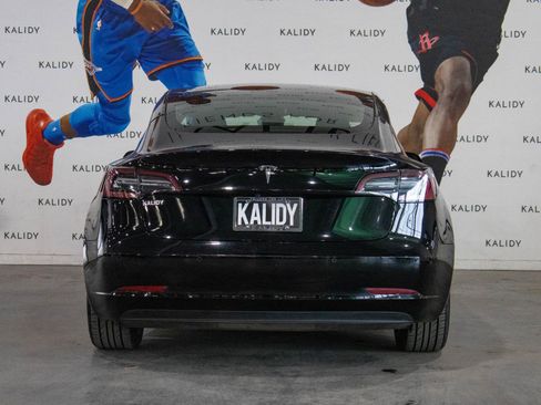 Used 2022 Tesla Model 3 RWD image 22