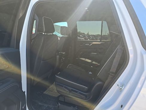 Used 2025 GMC Yukon Elevation w/ LPO, Floor Liner Package AWD/4WD image 19