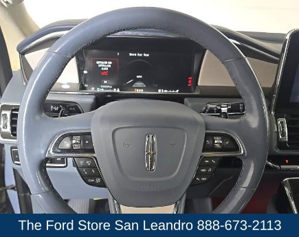 Used 2018 Lincoln Navigator Black Label w/ Cargo Package AWD/4WD image 15