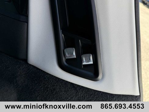 Used 2024 BMW X7 xDrive40i w/ M Sport Package image 33