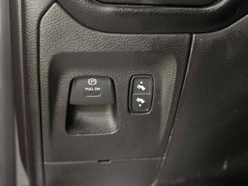 Used 2019 RAM 1500 Big Horn AWD/4WD image 35