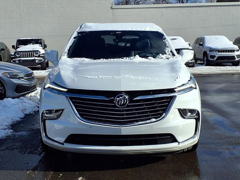 Used 2024 Buick Enclave Premium image 49