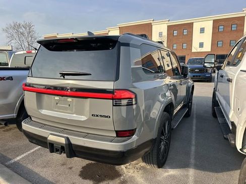 Used 2025 Lexus GX 550 550 Luxury w/ Accessory Package (2T) image 4