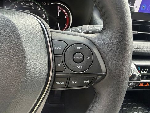 Used 2025 Toyota RAV4 XLE w/ Convenience Package AWD/4WD image 29
