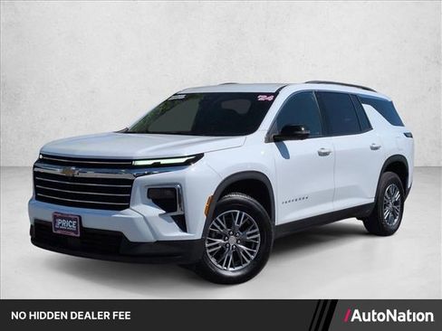 Used 2024 Chevrolet Traverse LT AWD/4WD image 1