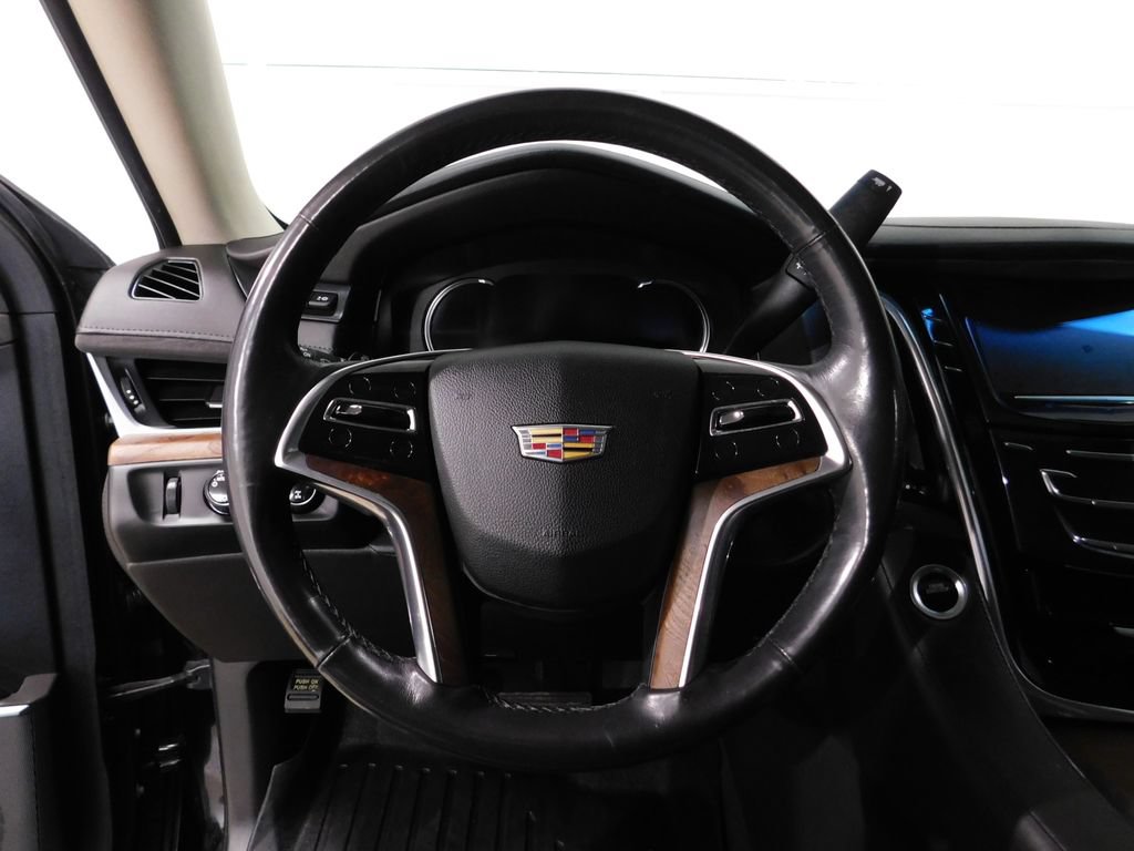 Used 2019 Cadillac Escalade ESV Luxury AWD/4WD image 41