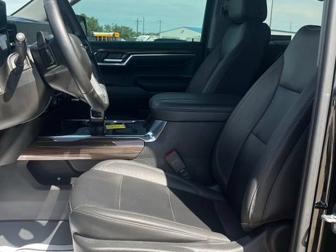 Used 2024 Chevrolet Silverado 1500 RST AWD/4WD image 10