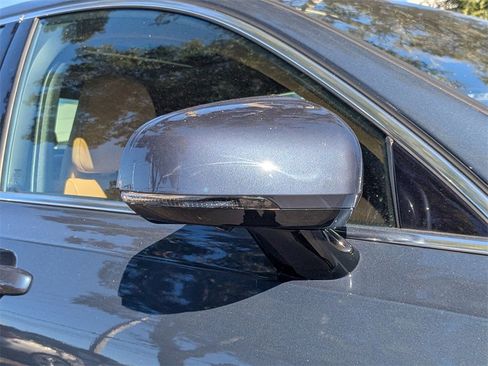 Certified 2024 Volvo S90 T8 Ultimate w/ Lounge Package image 9