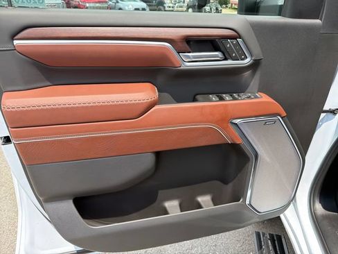 New 2026 GMC Sierra 2500 Denali Ultimate AWD/4WD image 16