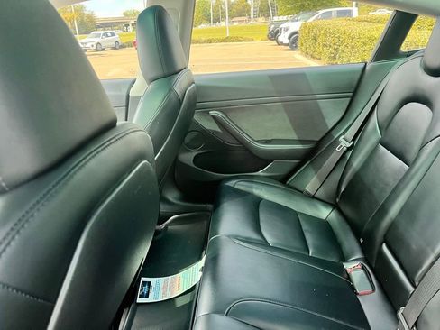 Used 2023 Tesla Model 3 Performance image 6