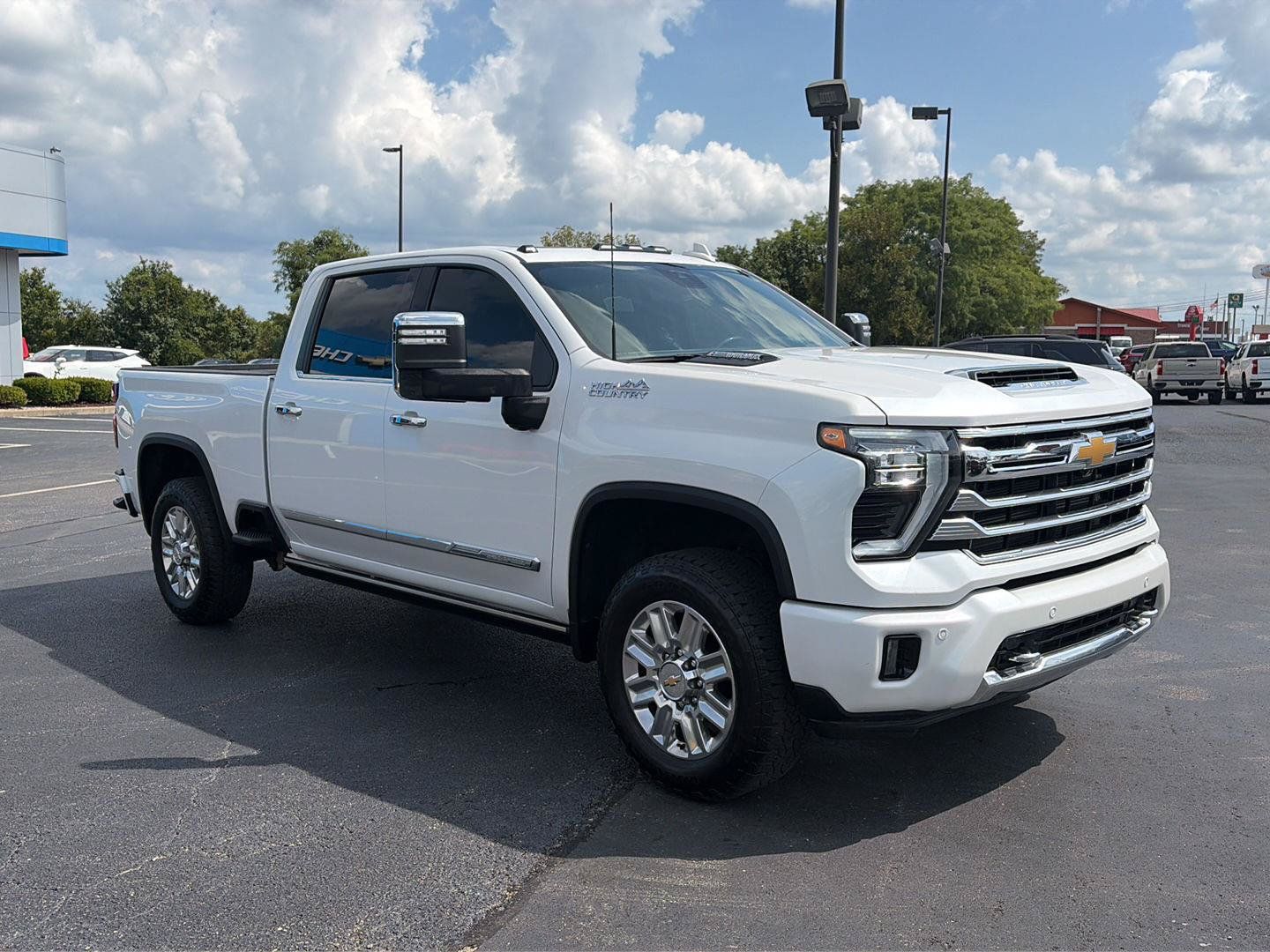Used 2025 Chevrolet Silverado 2500 High Country w/ Technology Package AWD/4WD image 7