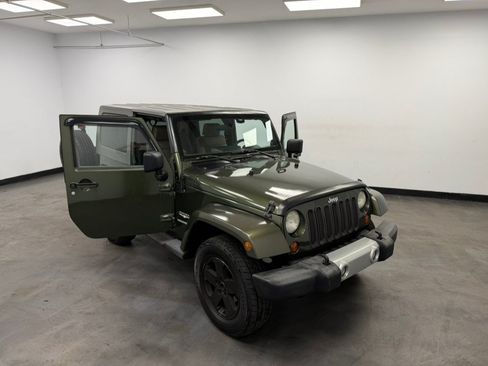 Used 2009 Jeep Wrangler Sahara AWD/4WD image 24
