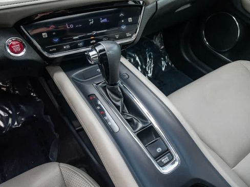 Used 2018 Honda HR-V EX-L image 19