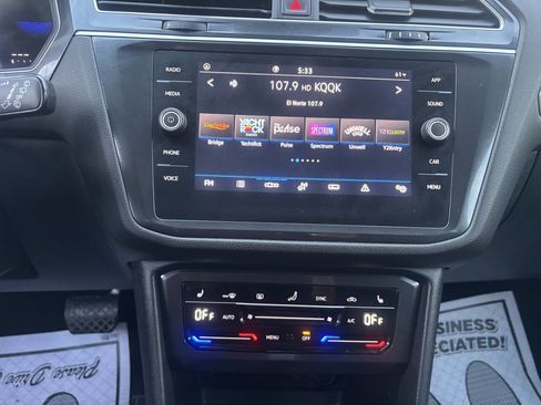 Used 2024 Volkswagen Tiguan SE image 42