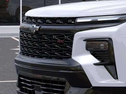 New 2026 Chevrolet Traverse RS w/ LPO, Floor Liner Package AWD/4WD image 13