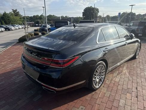 Used 2021 Genesis G90 5.0 Ultimate RWD image 14