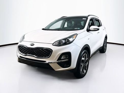 Used 2022 Kia Sportage EX image 3
