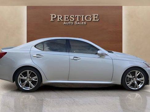 Used 2009 Lexus IS 250 RWD image 9