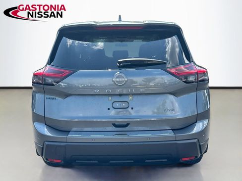 Used 2025 Nissan Rogue SV AWD/4WD image 7