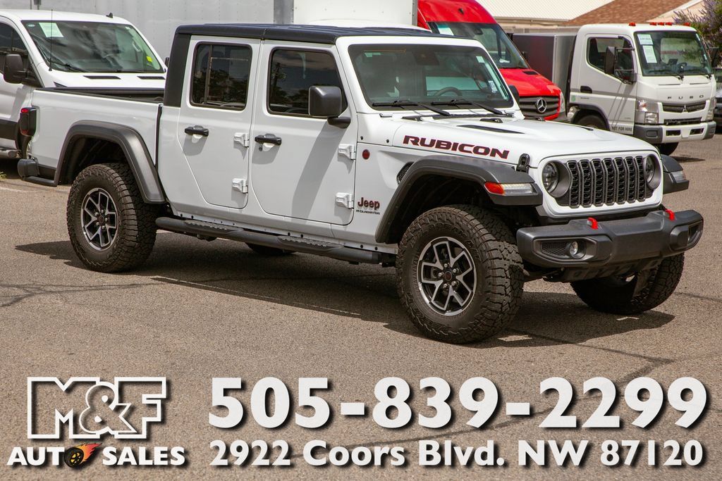 Used 2025 Jeep Gladiator Rubicon AWD/4WD image 1