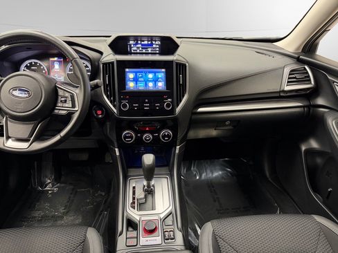 Used 2021 Subaru Forester Premium image 11