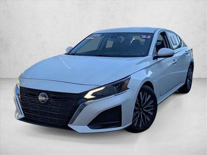Used 2023 Nissan Altima 2.5 SV
