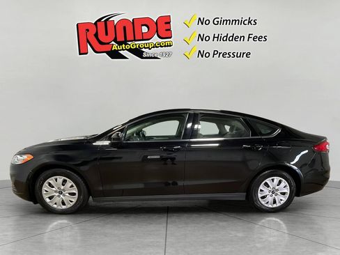 Used 2020 Ford Fusion S FWD image 3