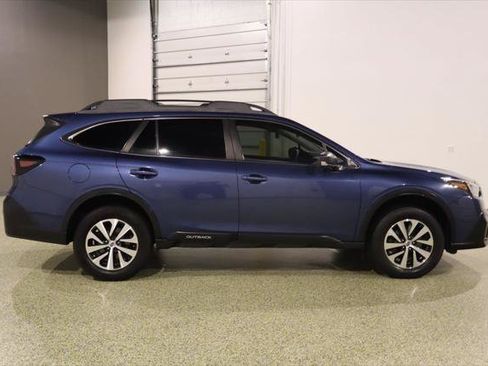 Used 2021 Subaru Outback AWD/4WD image 11