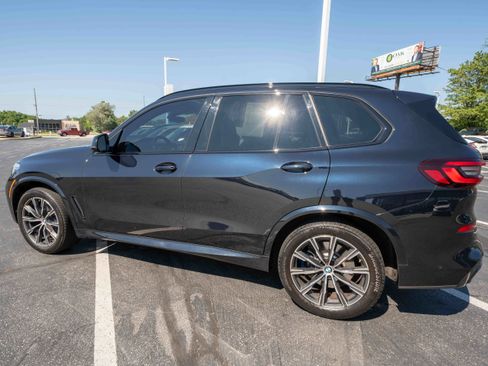 Used 2021 BMW X5 xDrive40i w/ M Sport Package AWD/4WD image 4