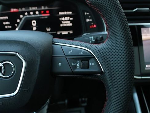 New 2026 Audi SQ8 Prestige image 14