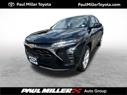 Used 2024 Chevrolet Trax LS w/ LS Convenience Package