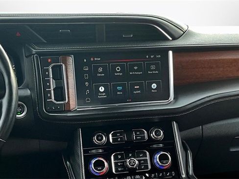 Used 2023 GMC Yukon Denali Ultimate image 6