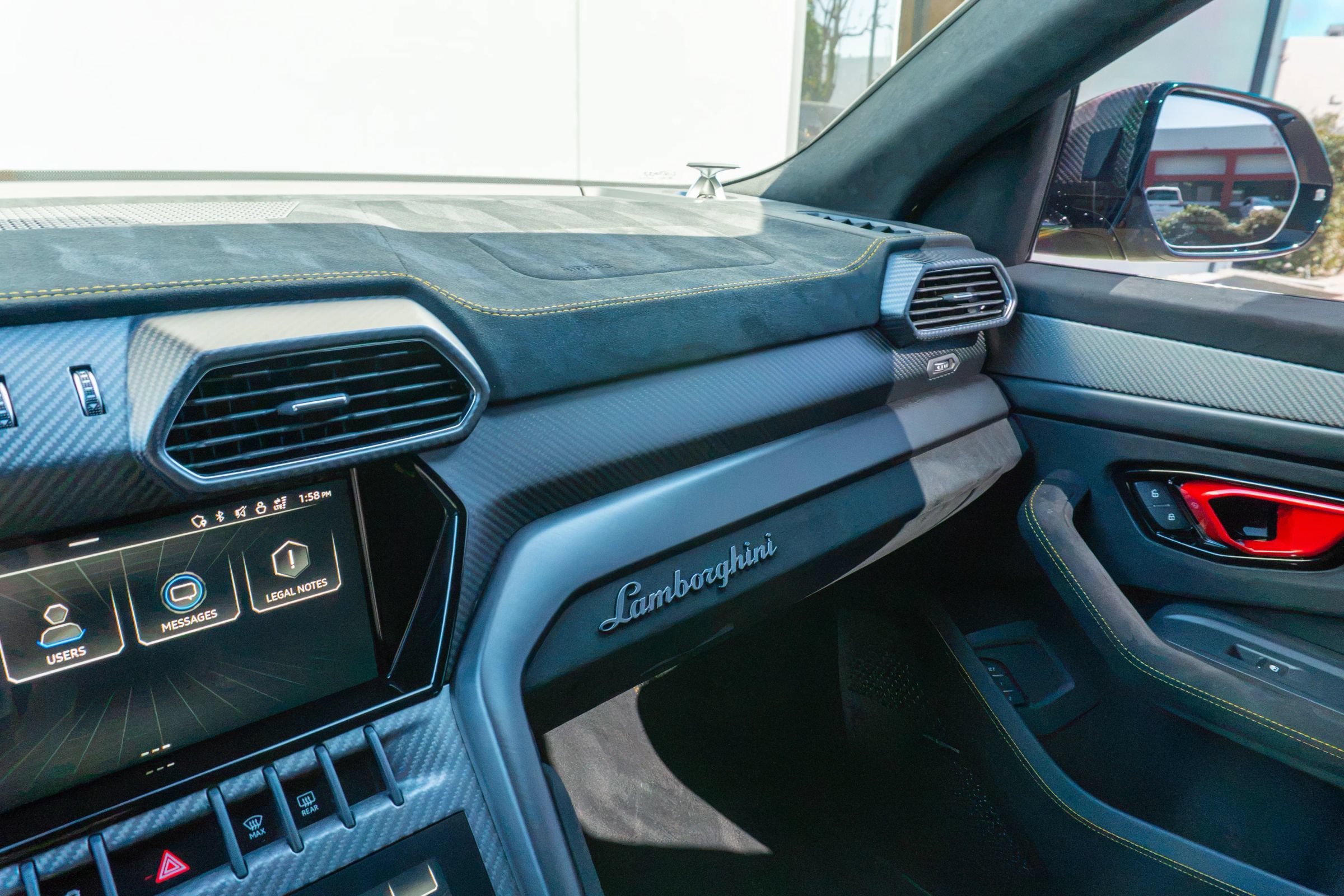 Used 2023 Lamborghini Urus Performante AWD/4WD image 70