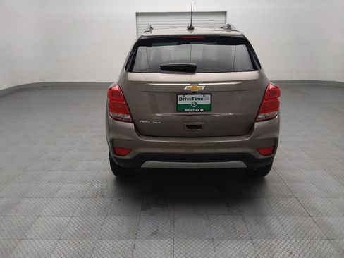 Used 2022 Chevrolet Trax LT w/ Driver Confidence Package AWD/4WD image 6