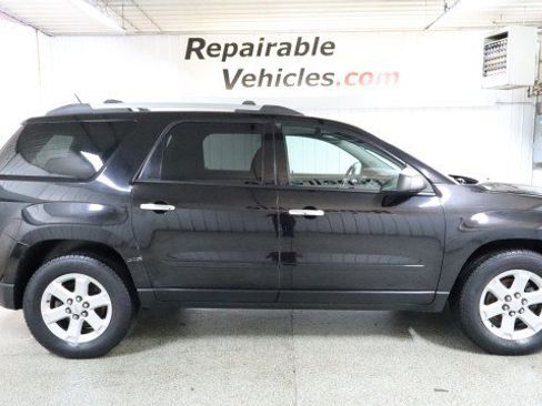 Used 2016 GMC Acadia SLE image 4