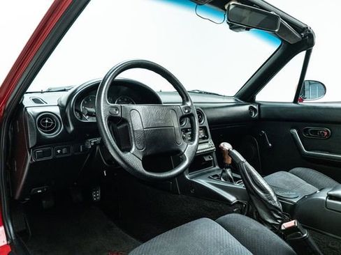 Used 1990 MAZDA MX-5 Miata RWD image 23