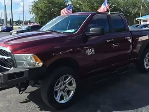 Used 2017 RAM 1500 Classic SLT AWD/4WD image 2