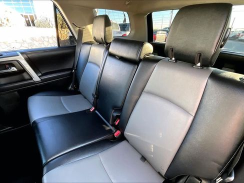 Used 2022 Toyota 4Runner SR5 Premium w/ Moonroof Package image 19